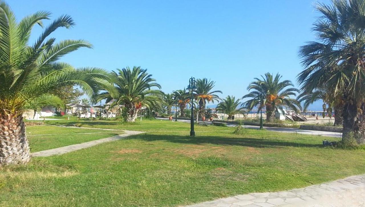 Seaside Villa Nea Poteidaia Exteriér fotografie